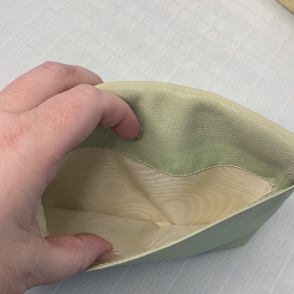 Marc Jacobs soft leather clutch - Picture 8 of 9